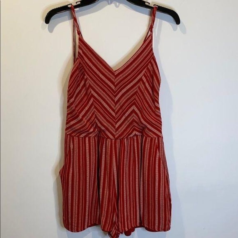 ONE CLOTHING Striped Mini Romper Chevron V-Neck M - Picture 1 of 8
